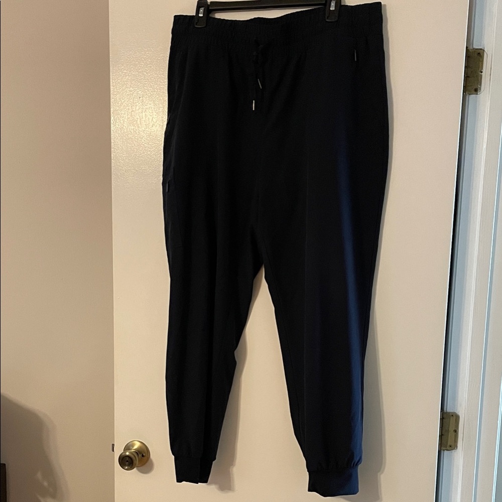 Chico’s Zenergy Women’s Navy Joggers 2.5R
